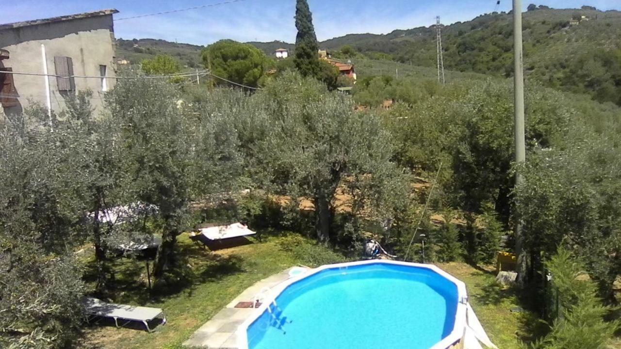 Il Borgo Dei Pini Vinci Exterior foto