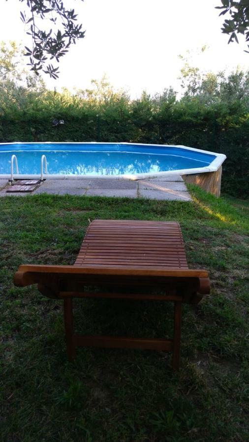 Il Borgo Dei Pini Vinci Exterior foto